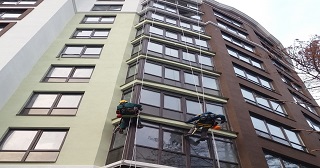 Установка крыши на балкон Анапа цена от 1038 руб. м/2.